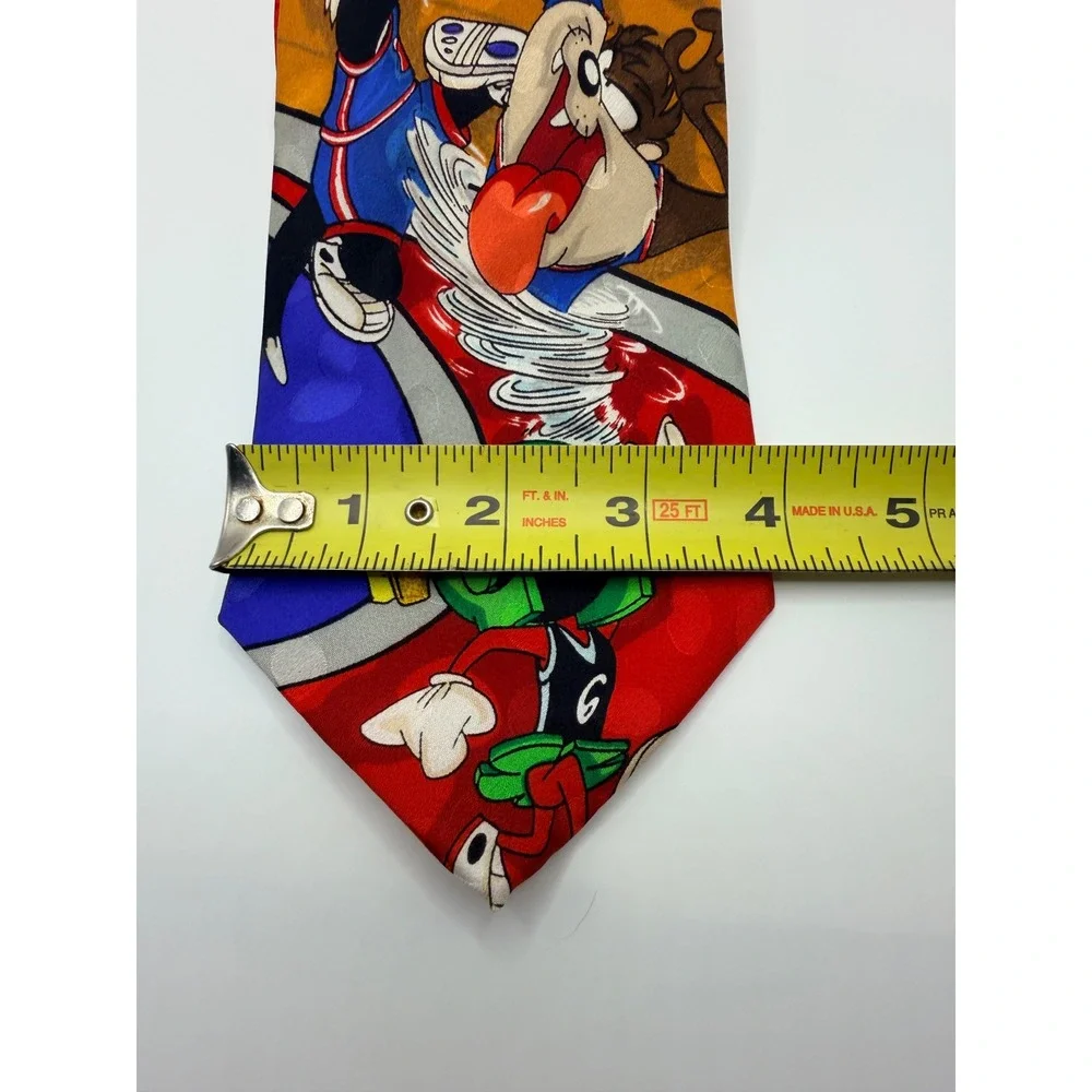 Vintage 1994 Looney Tunes Mania Silk Tie Basketball Bugs Bunny Marvin Martian